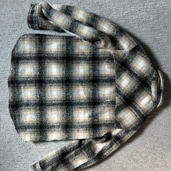 Thread and Supply Plaid Shacket Large - Picture 6 of 7